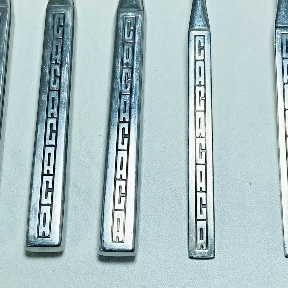 Continental Airlines by Oneida CACACACA Stainless Flatware VTG Forks‎ Knives - Picture 2 of 5